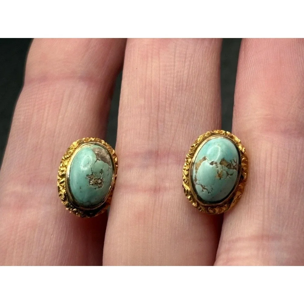 The Unbranded Brand beautiful antique